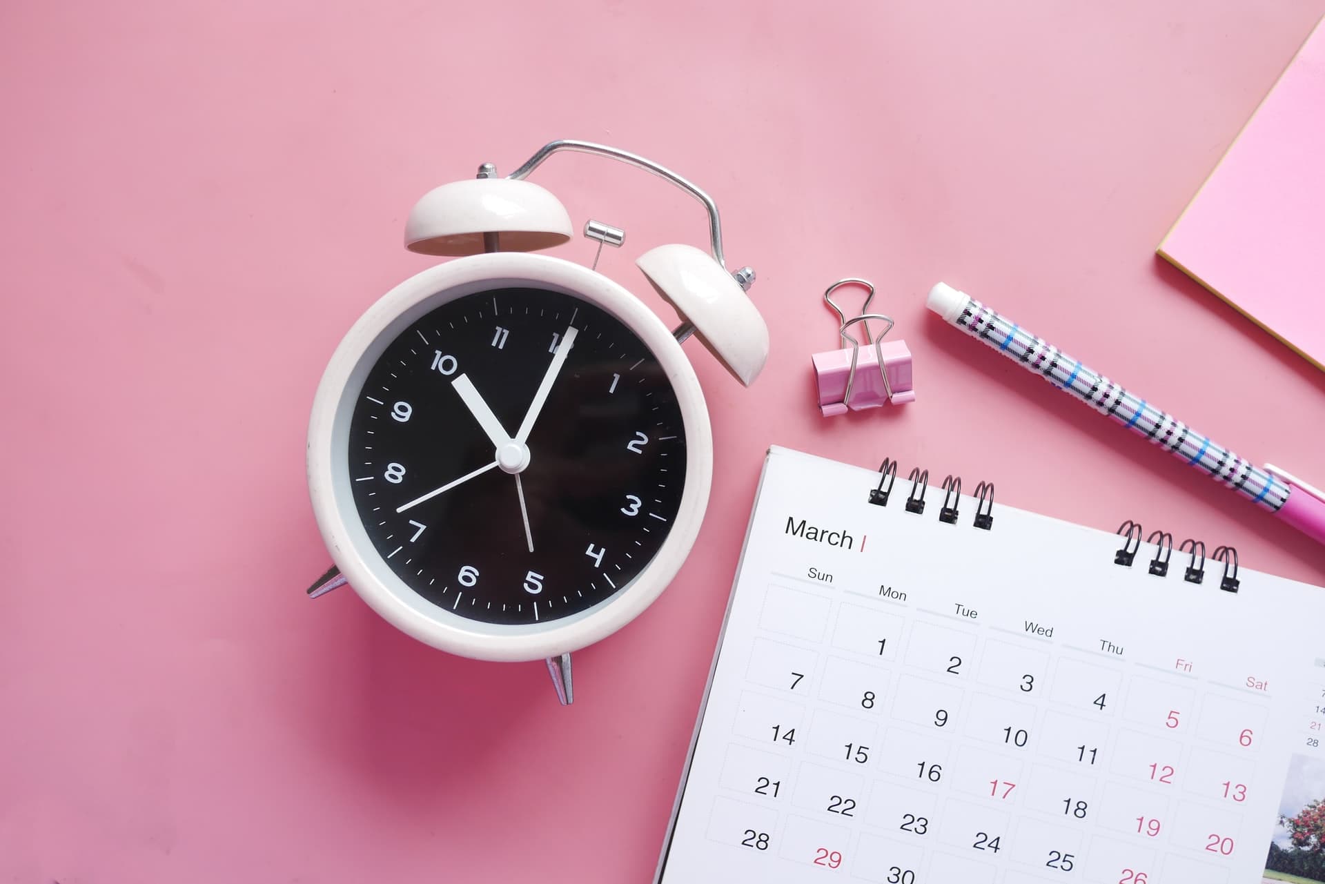 Top strategies for timing your tech news