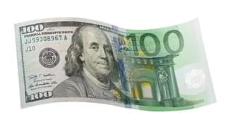 7 International Currencies Expected To Plummet in Value by the End of 2025