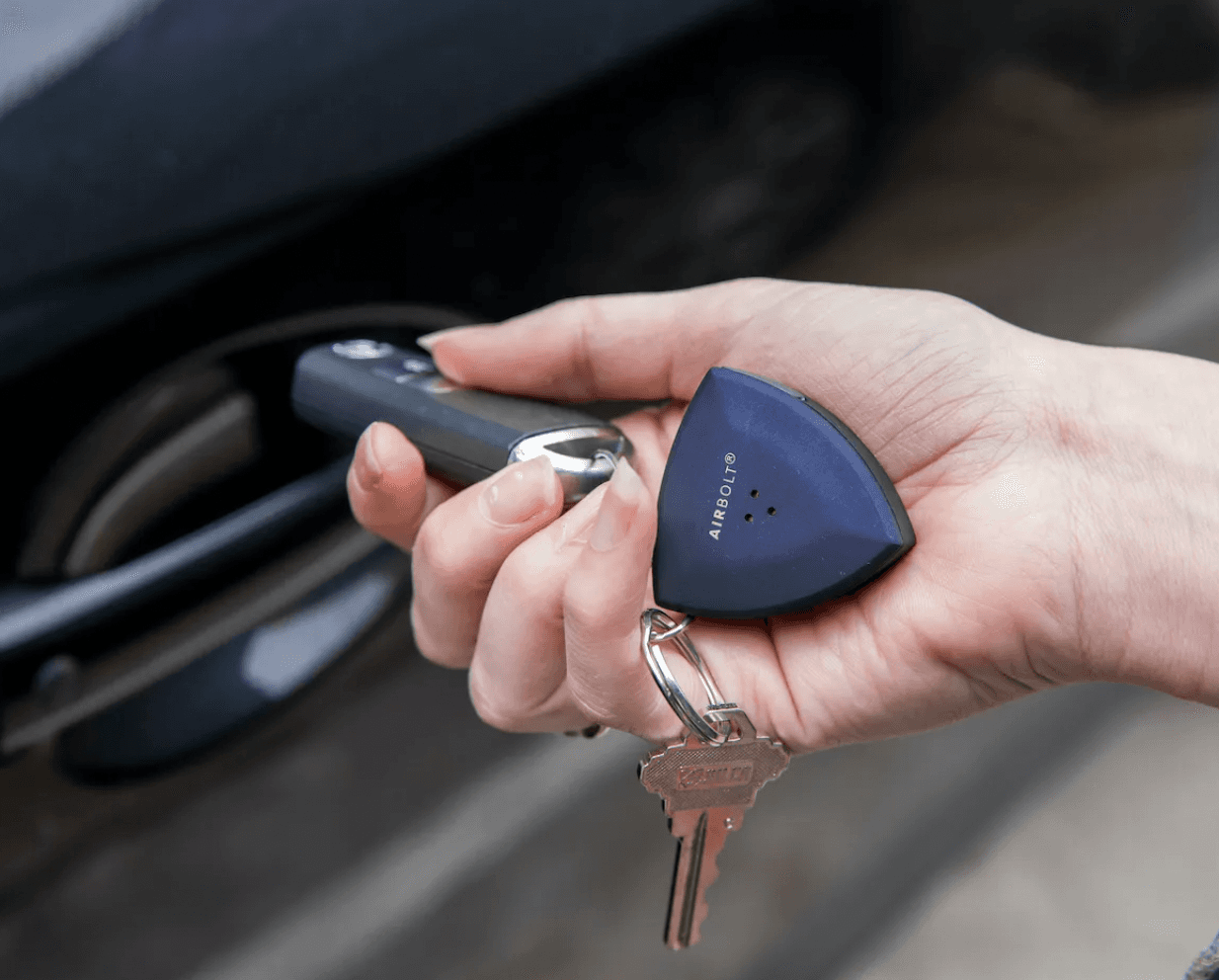 The GPS tracker that works everywhere and recharges every 12 months