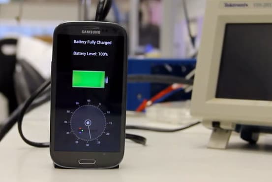 Israeli Startup StoreDot Charges Smartphone Battery in Just 30 Seconds